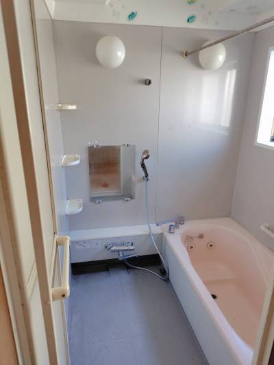 浴室乾燥機がついている大きなお風呂