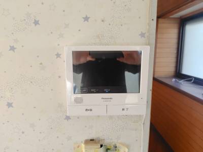 液晶画面付きのインターフォン