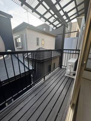 洗濯物がよく乾く南面バルコニー。日向ぼっこに。