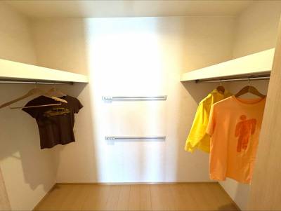 広々ウォークインクローゼット♪