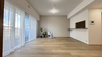 清潔な広々リビング