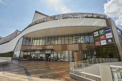 エミテラス所沢　商業施設