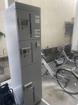 嬉しい宅配ボックス完備♪お留守も困りません。