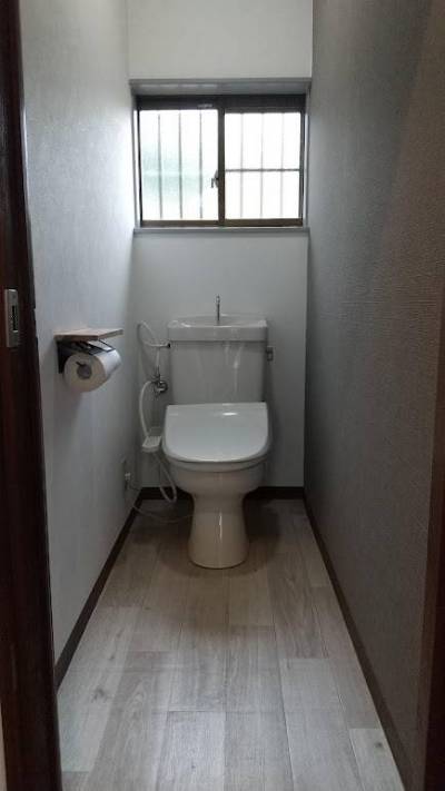 トイレのウォシュレット新品交換済み