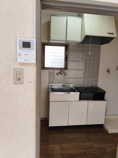 大きな換気扇付きキッチン
料理楽しみ!