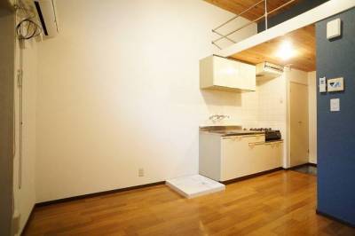 室内洗濯機置き場、玄関横に変更可能です（オーナーの費用負担）