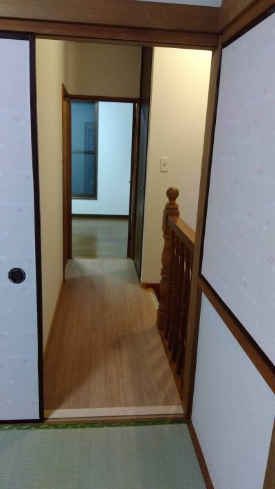 2階の廊下各部屋とロフトへ！！