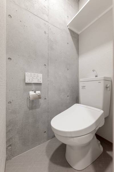 トイレは当然、洗浄便座で清潔です。