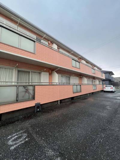 2019年外壁塗装、セキスイハイム施工のきれいな建物です♪