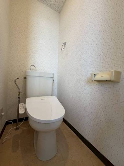 清潔感のあるトイレです。