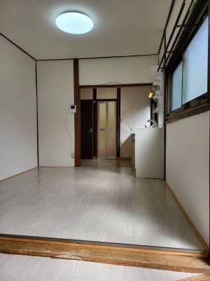 全て洋室。LEDシーリングライト付き。