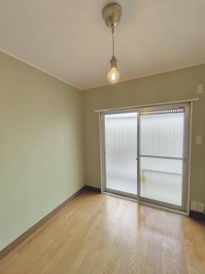 駅からの道スーパー等4件、コンビニ徒歩２分