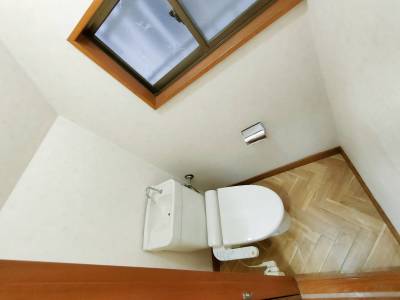 ウオッシュレット付きトイレ