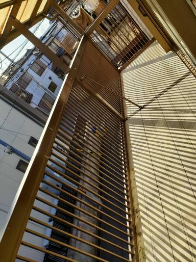 ベランダも屋根付きで広いです