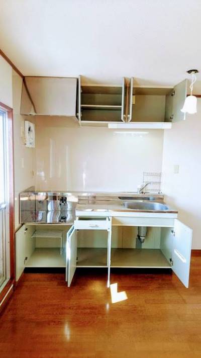 収納力たっぷり！食器棚いらないかも！