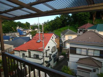 屋根付きのベランダからの眺望