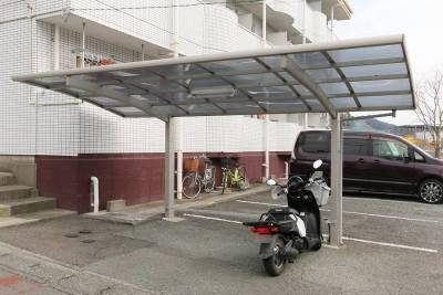 駐輪場です。バイクも駐輪可能です。