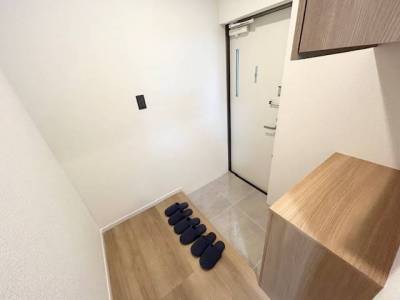 玄関　広いシューズボックスがついています