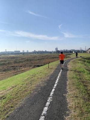川越市寺尾遊水池 遊歩道。ランナーやお散歩にうってつけ