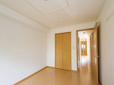 洋室。子供部屋などに最適です