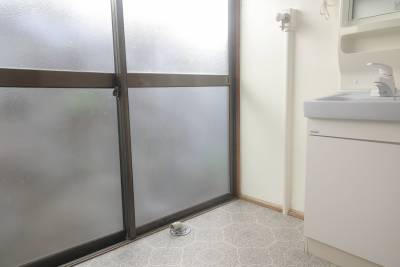 もちろん洗濯機は室内置きです♪