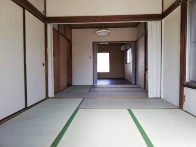 6畳、4畳半、6畳の3部屋連結も可能です。