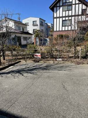 来客用駐車場（2台）です