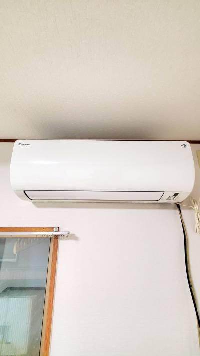 清掃済みのエアコン