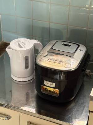 電気ケトルと電子ジャー