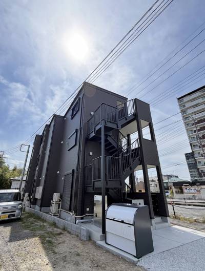 周囲に高い建物がないため採光や通風も良好