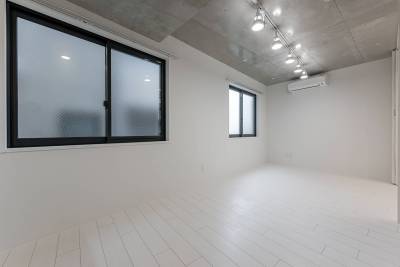 窓が並んでいて開放感バッチリ❗️