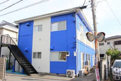 ２０２０年１月に外壁塗装をしたばかりのキレイな外観です。