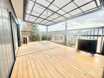 2階屋根付きバルコニー広くないですか？景色が最高です。