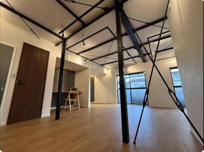 開放的な２０帖のリビングです