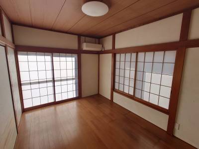 １階和室（フローリング）