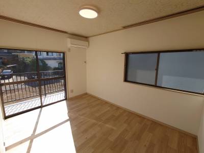 2階洋室(2024年壁紙CF張替済み)