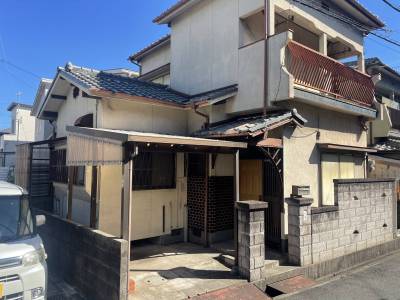 前道6mで広々！一時駐車スペースは十分あります☆