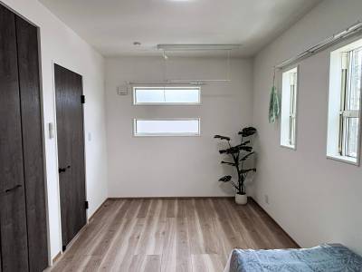 洋室3、室内物干し完備