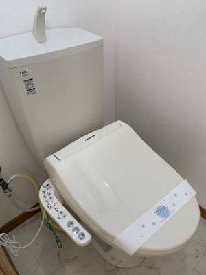 もちろん温水洗浄便座です☺️