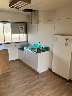 キッチン、洗濯機置場