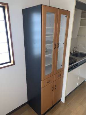 食器棚おつけします
（現状有姿にて）