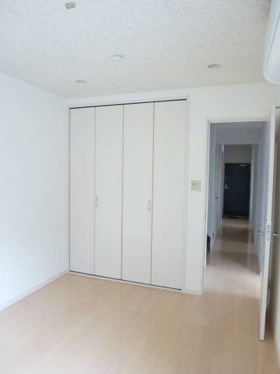 【大型クロゼット】