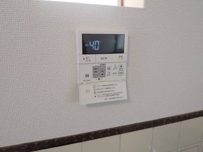 給湯機の操作パネルです。