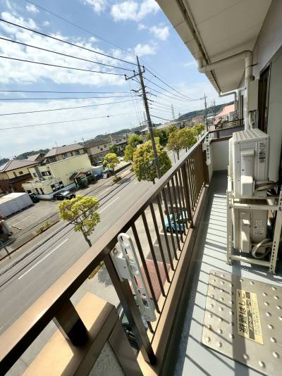 前面道路広く日当たり眺望良好