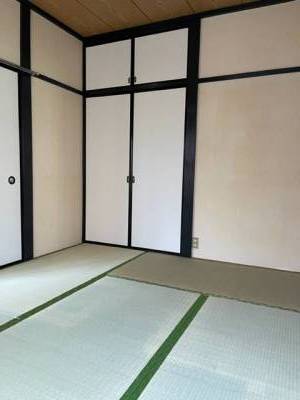 6帖和室、収納たっぷりあります。