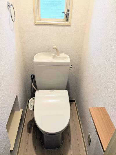 1階トイレです