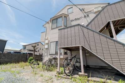 各住戸用ポストあり♪