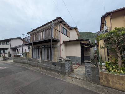 部屋数がおおく、ファミリーにおすすめの戸建物件です。