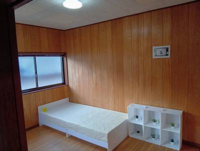 6帖の洋室。こども部屋にも寝室にも使えます。