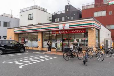 154m セブンーイレブン足立西新井6丁目店